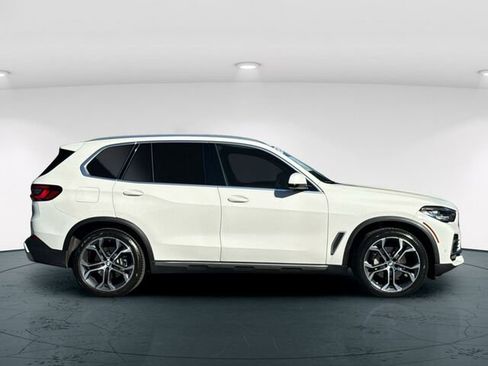 Used 2023 BMW X5 xDrive40i w/ Parking Assistance Package image 8
