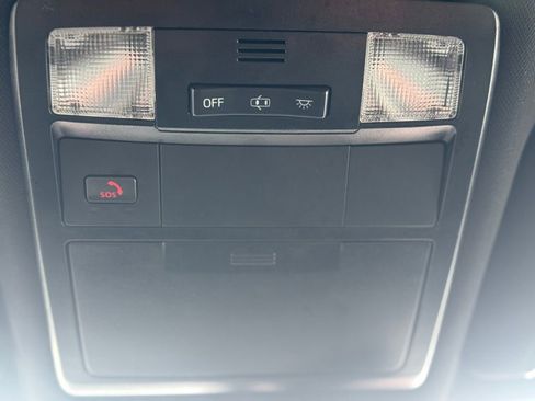 Used 2022 Toyota Tacoma TRD Sport image 21