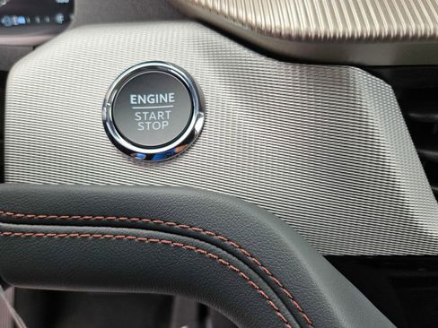 New 2026 Ford Explorer Active w/ Active Comfort Package image 15