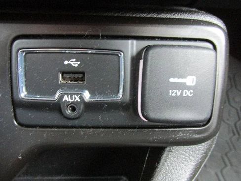 Used 2020 Jeep Renegade Sport w/ UConnect 7.0 Group image 14