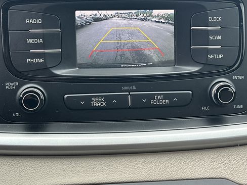 Used 2016 Kia Sorento FWD image 30