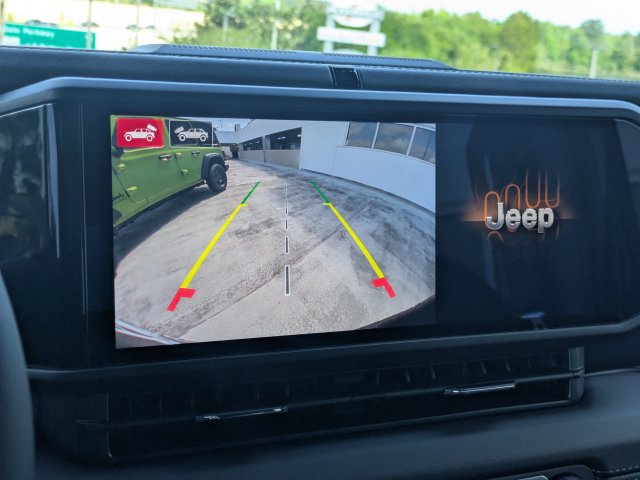 New 2026 Jeep Wrangler Unlimited Sahara AWD/4WD image 22