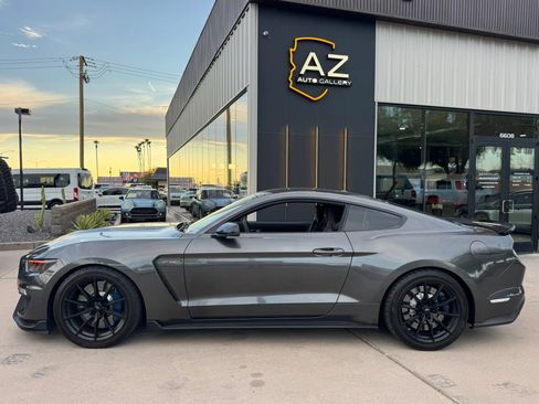 Used 2017 Ford Mustang Shelby GT350 w/ Electronics Package RWD image 9