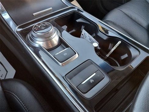 Used 2019 Ford Edge Titanium w/ Cold Weather Package image 24