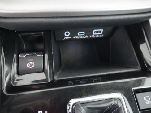 Certified 2024 Subaru Outback Touring AWD/4WD image 29