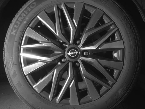 Used 2025 Nissan Altima 2.5 SV image 15