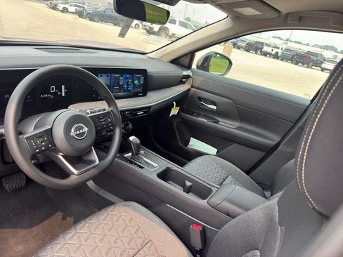 New 2026 Nissan Kicks SV w/ Interior Electronics Package AWD/4WD image 25
