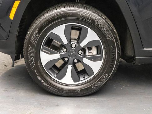 Used 2024 Jeep Grand Cherokee Limited 4xe image 45