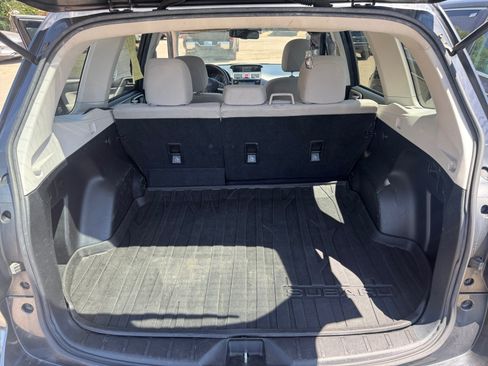 Used 2016 Subaru Forester 2.5i Premium w/ Popular Package #1 AWD/4WD image 34