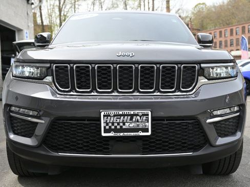 Used 2024 Jeep Grand Cherokee Limited 4xe w/ Trailer Tow Package AWD/4WD image 10