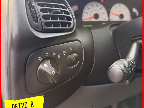 Used 2000 Ford F150 Lightning image 14