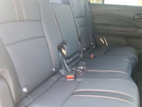 Used 2025 Honda Passport TrailSport image 24