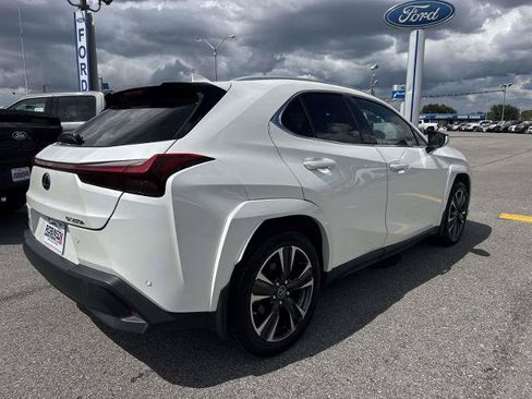 Used 2023 Lexus UX 250h FWD w/ Accessory Package (Z2) image 5