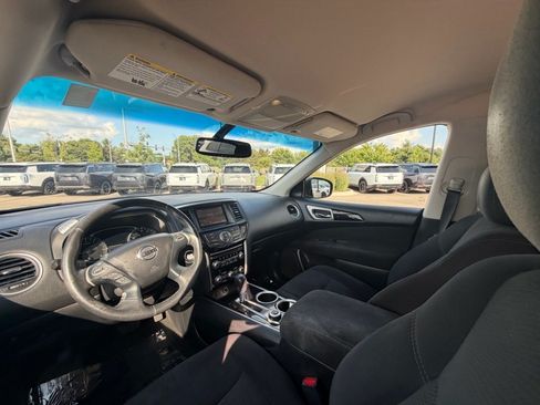 Used 2015 Nissan Pathfinder SV w/ Trailer Tow Package AWD/4WD image 10