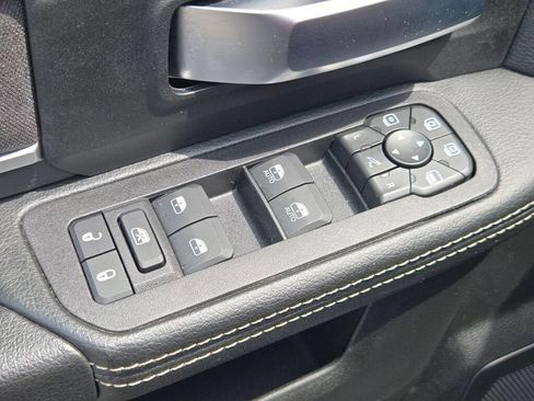 Certified 2026 RAM 2500 Big Horn AWD/4WD image 28