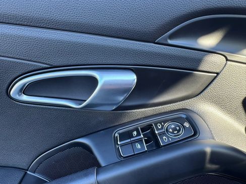 Used 2023 Porsche 718 Cayman RWD image 21