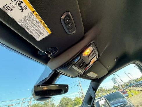 Used 2023 RAM 1500 Big Horn AWD/4WD image 23