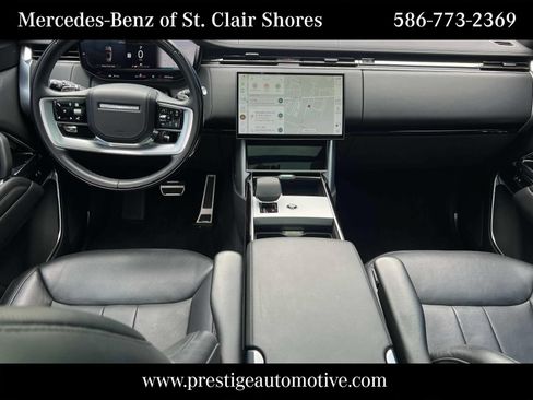 Used 2024 Land Rover Range Rover Long Wheelbase SE AWD/4WD image 18