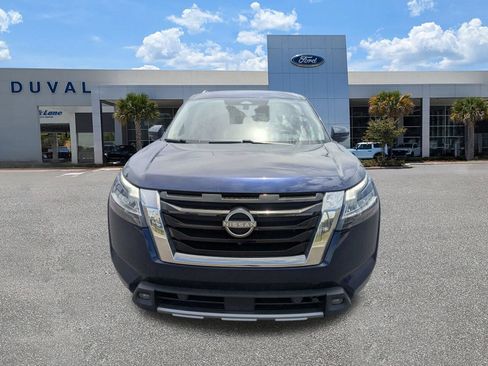 Used 2023 Nissan Pathfinder Platinum AWD/4WD image 9