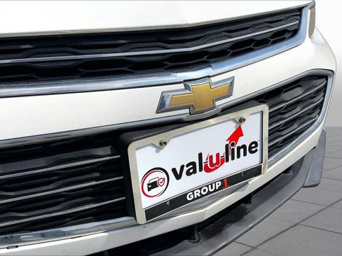 Used 2017 Chevrolet Malibu LS FWD image 29