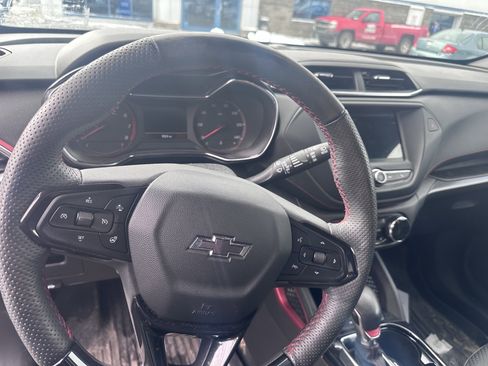 Used 2023 Chevrolet TrailBlazer RS image 13