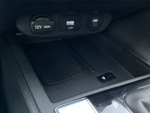 Used 2025 Hyundai Elantra SEL FWD image 20