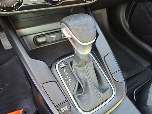 Used 2024 Kia Soul LX w/ LX Technology Package image 15