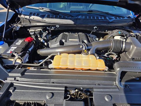 Used 2018 Ford F150 Raptor w/ Equipment Group 802A Luxury image 37