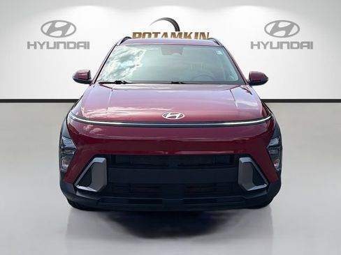 Used 2024 Hyundai Kona SEL FWD image 2