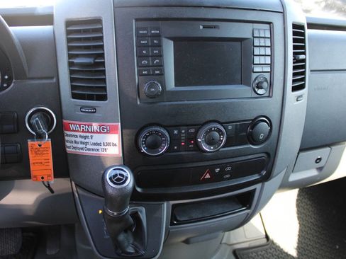 Used 2018 Mercedes-Benz Sprinter 2500 image 11