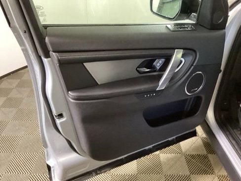 Used 2024 Land Rover Discovery Sport Dynamic SE AWD/4WD image 13