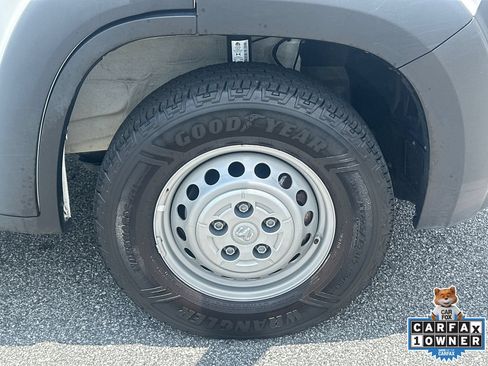 Used 2025 RAM ProMaster 2500 w/ Convenience Group FWD image 12
