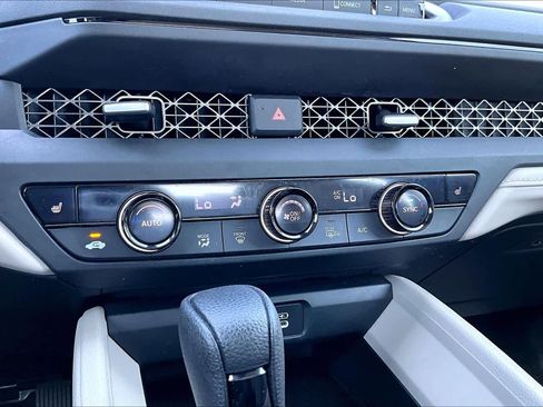 Used 2023 Honda Accord EX image 48