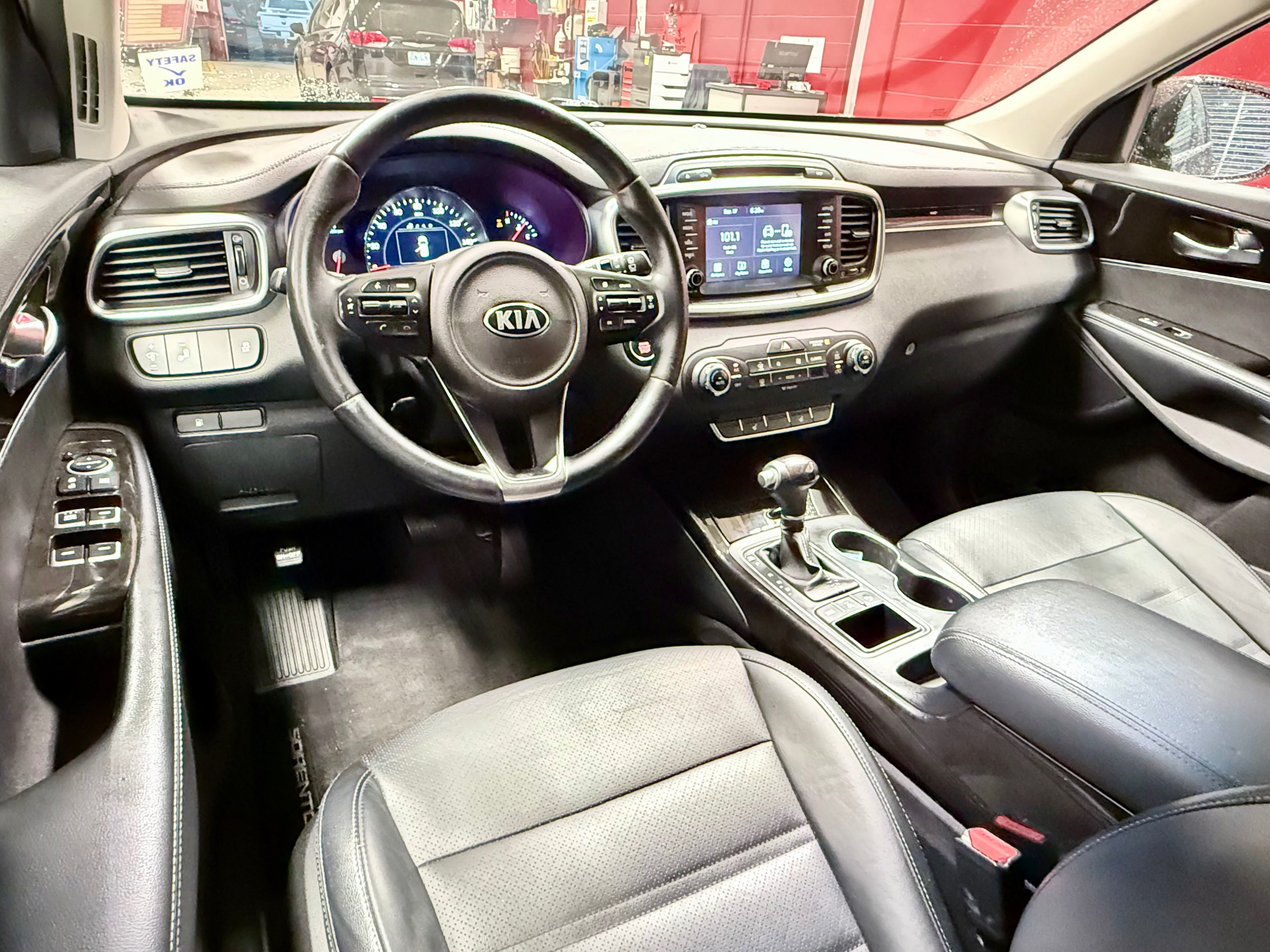 Used 2017 Kia Sorento EX AWD/4WD image 20