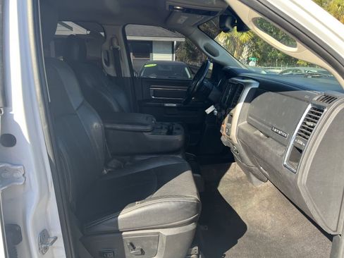 Used 2018 RAM 1500 Laramie image 11