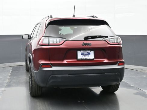 Used 2020 Jeep Cherokee Latitude Plus FWD image 2