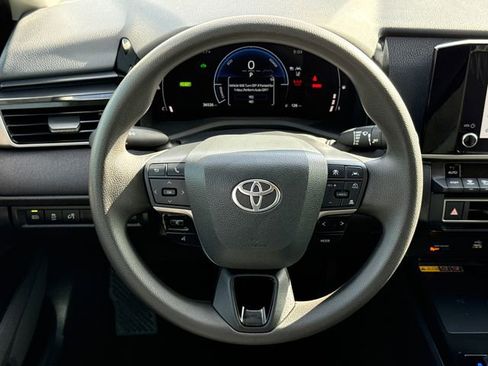 Used 2025 Toyota Camry LE w/ Convenience Package AWD/4WD image 14