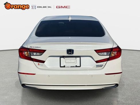 Used 2022 Honda Accord Touring image 4