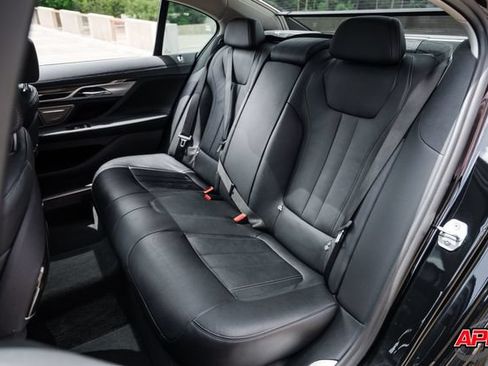 Used 2020 BMW 740i w/ Cold Weather Package RWD image 64