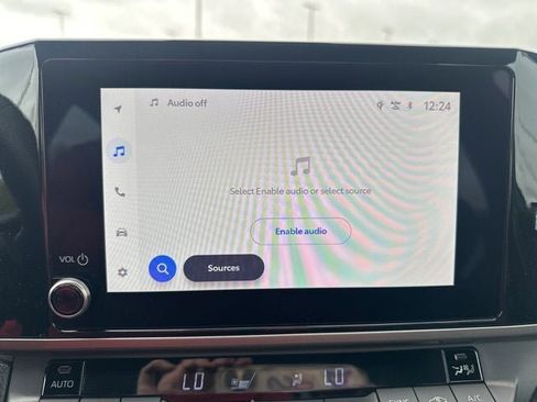 Used 2025 Toyota Camry SE AWD/4WD image 19