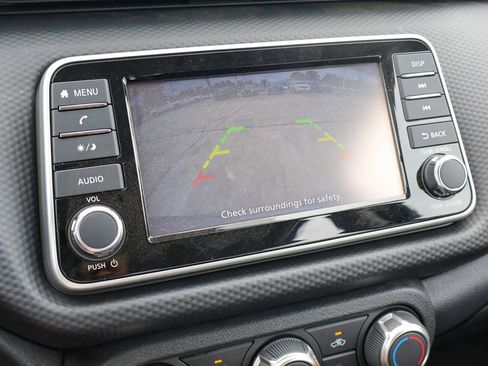 Certified 2025 Nissan Kicks Play S FWD image 4