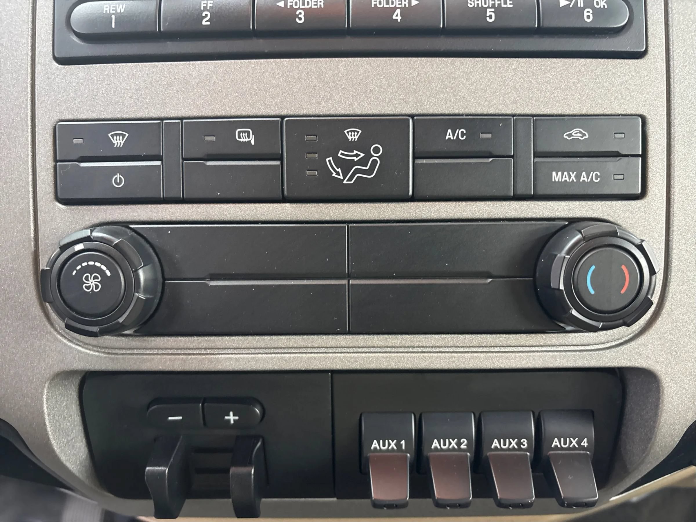 Used 2016 Ford F250 XLT w/ XLT Value Package AWD/4WD image 33