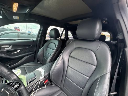 Used 2022 Mercedes-Benz GLC 300 4MATIC image 12