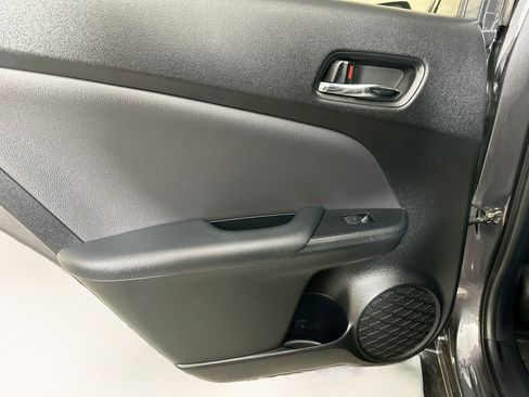 Used 2020 Toyota Prius Prime XLE FWD image 25
