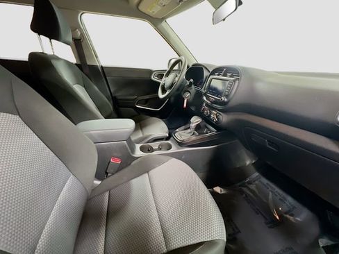 Certified 2022 Kia Soul LX image 26