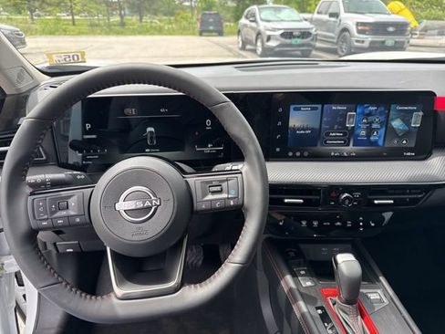New 2026 Nissan Kicks SR AWD/4WD image 53