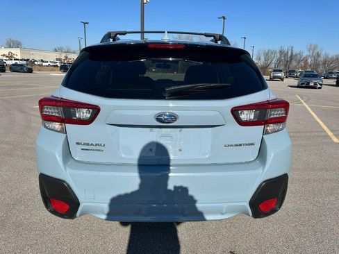 Used 2022 Subaru Crosstrek 2.0i Premium w/ Moonroof Package image 4