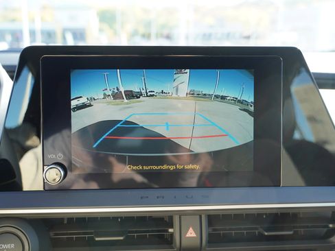 New 2026 Toyota Prius Plug-In Hybrid image 39