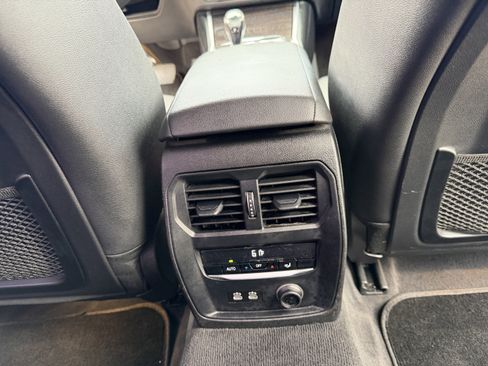 Used 2019 BMW 330i Sedan w/ Convenience Package RWD image 12