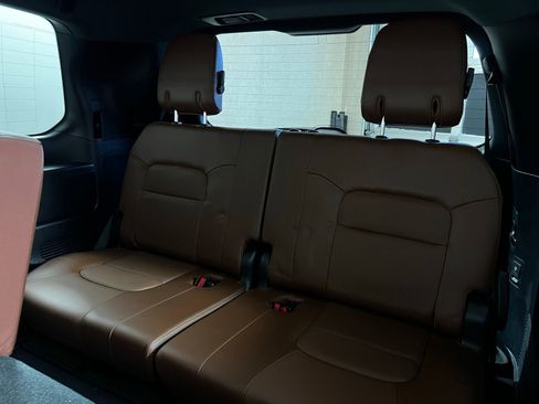 Used 2018 Toyota Land Cruiser w/ Four Season Floor Mat Package AWD/4WD image 27